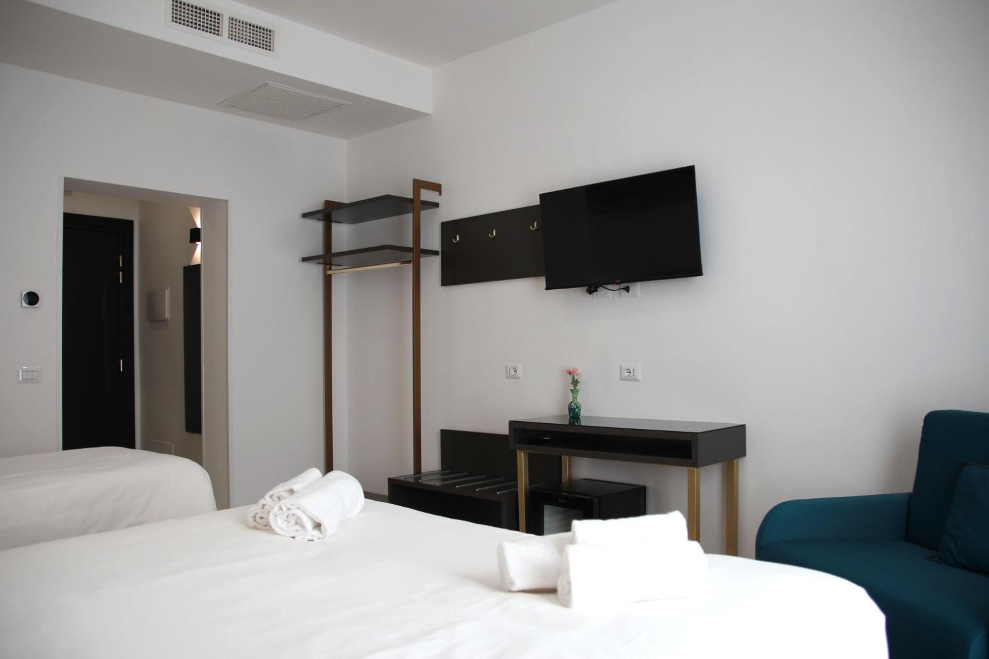 Joyful 148 Luxury Guest House Powered By Joyful Termini Boutique Guest House Roma Dış mekan fotoğraf