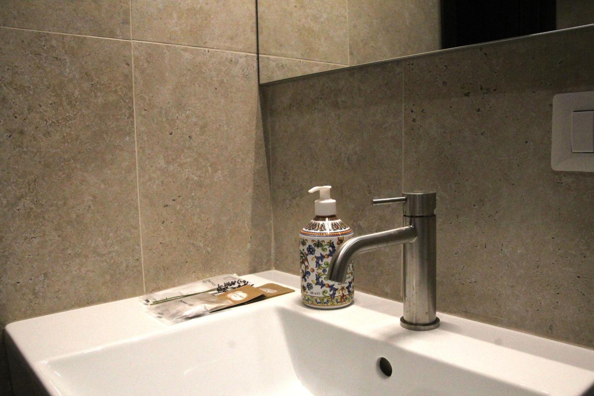Joyful 148 Luxury Guest House Powered By Joyful Termini Boutique Guest House Roma Dış mekan fotoğraf