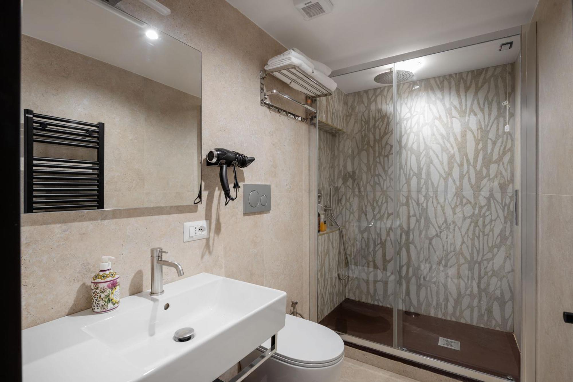 Joyful 148 Luxury Guest House Powered By Joyful Termini Boutique Guest House Roma Dış mekan fotoğraf